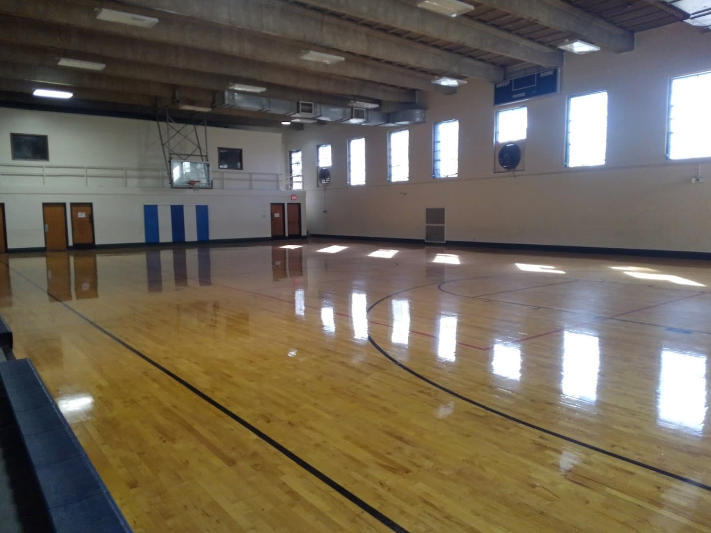 Cal Johnson Recreation Center pickleball courts