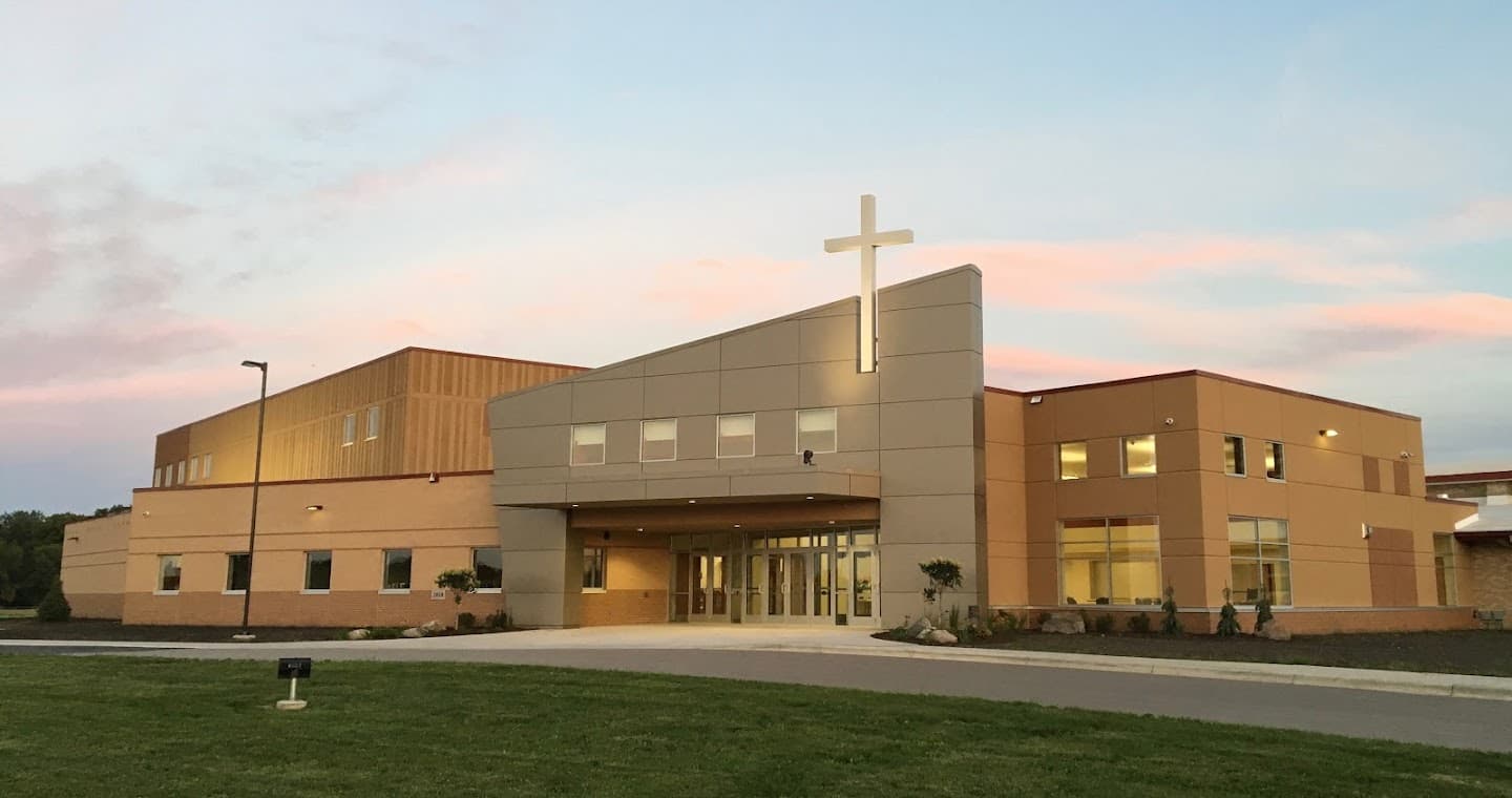 Mayer Lutheran High School pickleball courts