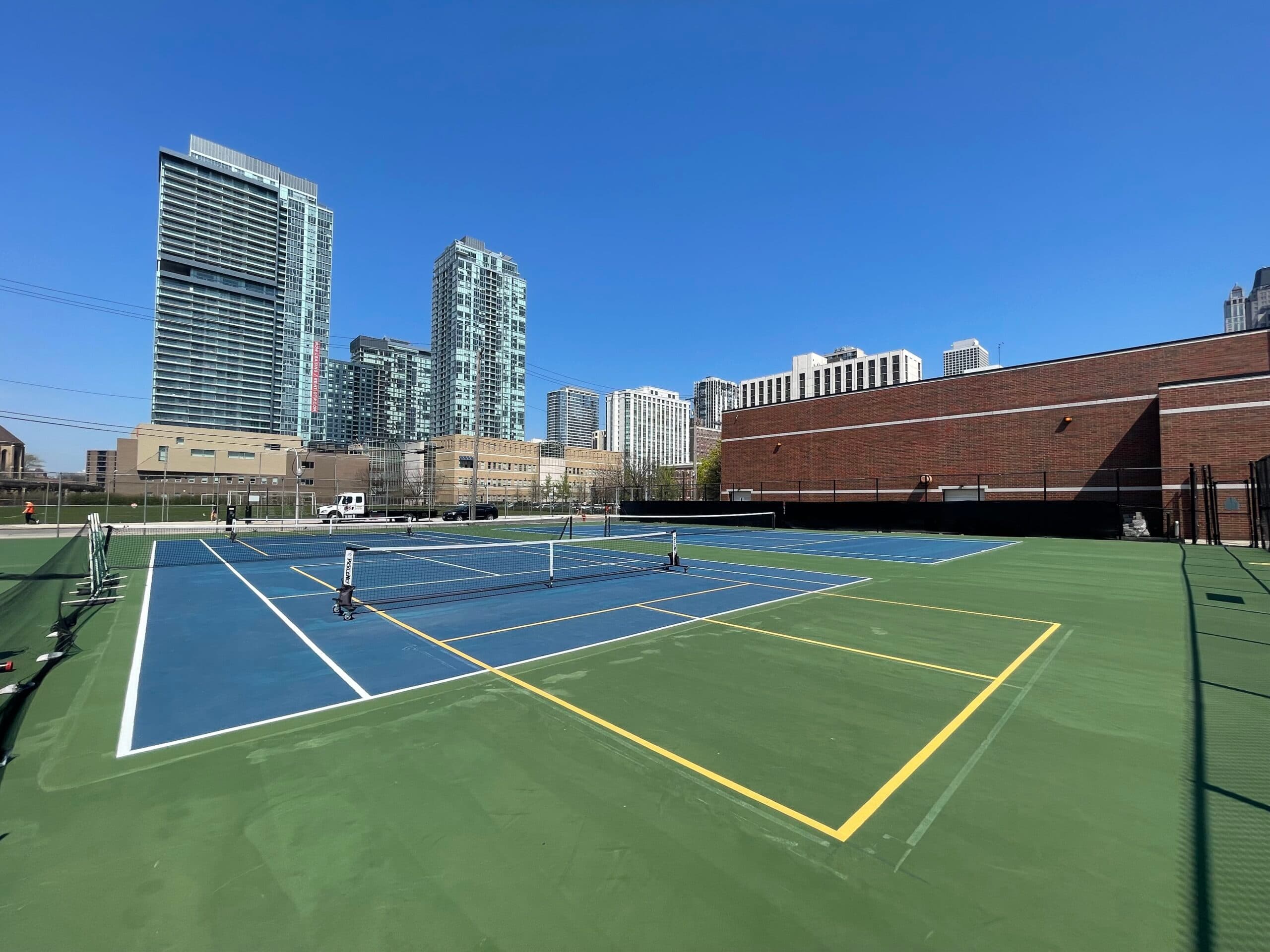 Sport & Social Court pickleball courts