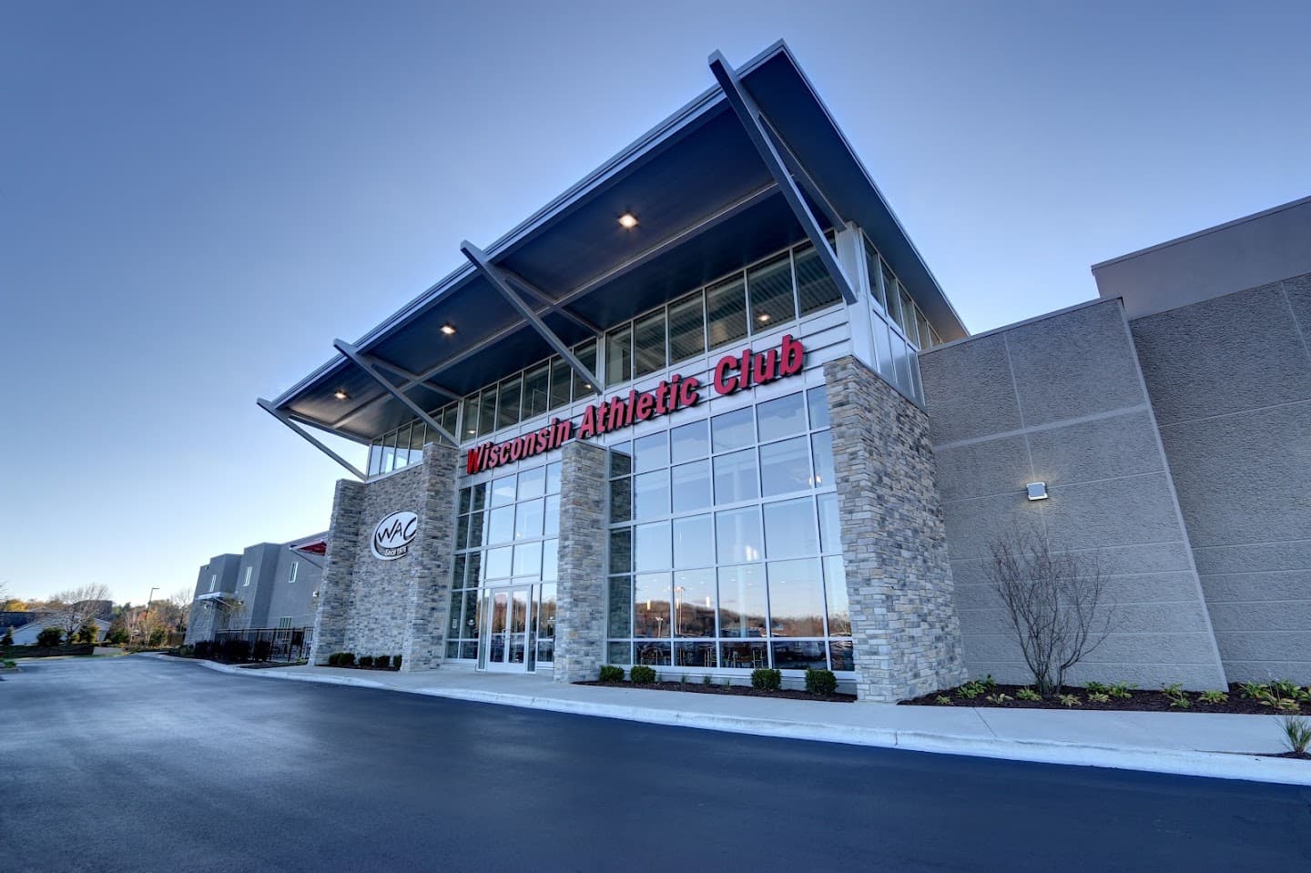 Wisconsin Athletic Club pickleball courts