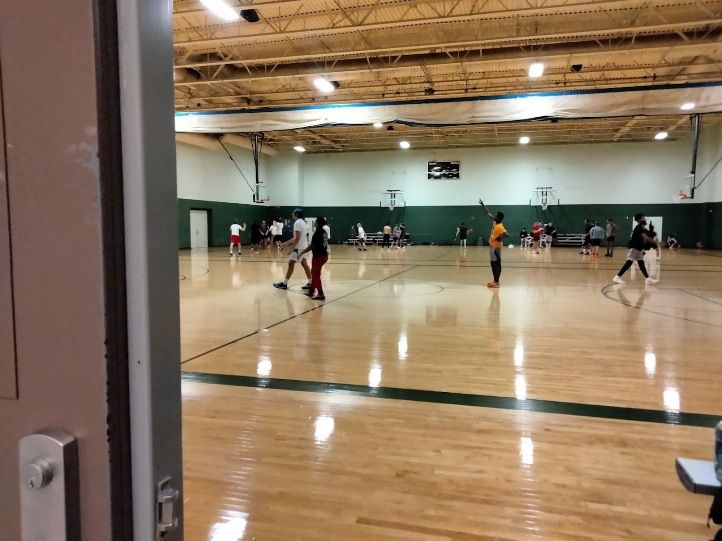 Strongsville Recreation & Senior Center pickleball courts