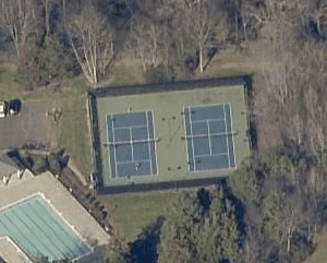 Hunter Oaks Clubhouse pickleball courts