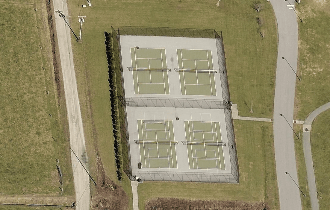 Mills River Park pickleball courts