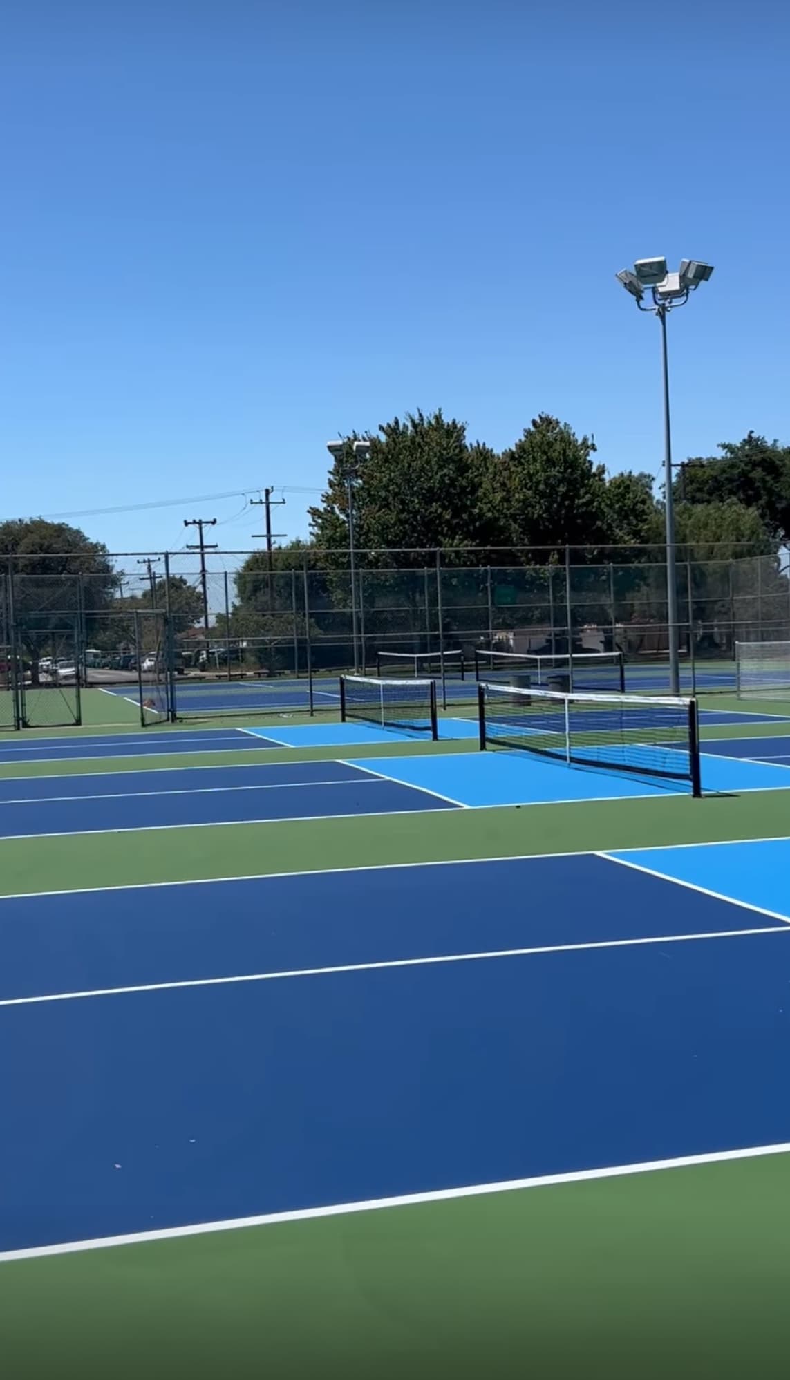 Washington Manor Park pickleball courts
