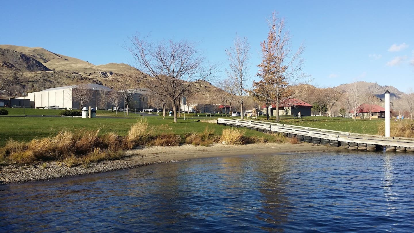 Chelan Falls Park pickleball courts