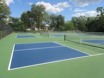 Defiance pickleball courts