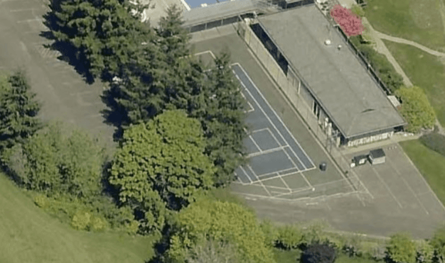 Lakeridge Swim Club pickleball courts