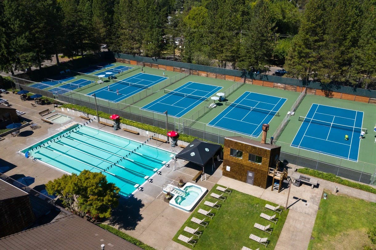 West Hills Racquet and Fitness Club pickleball courts