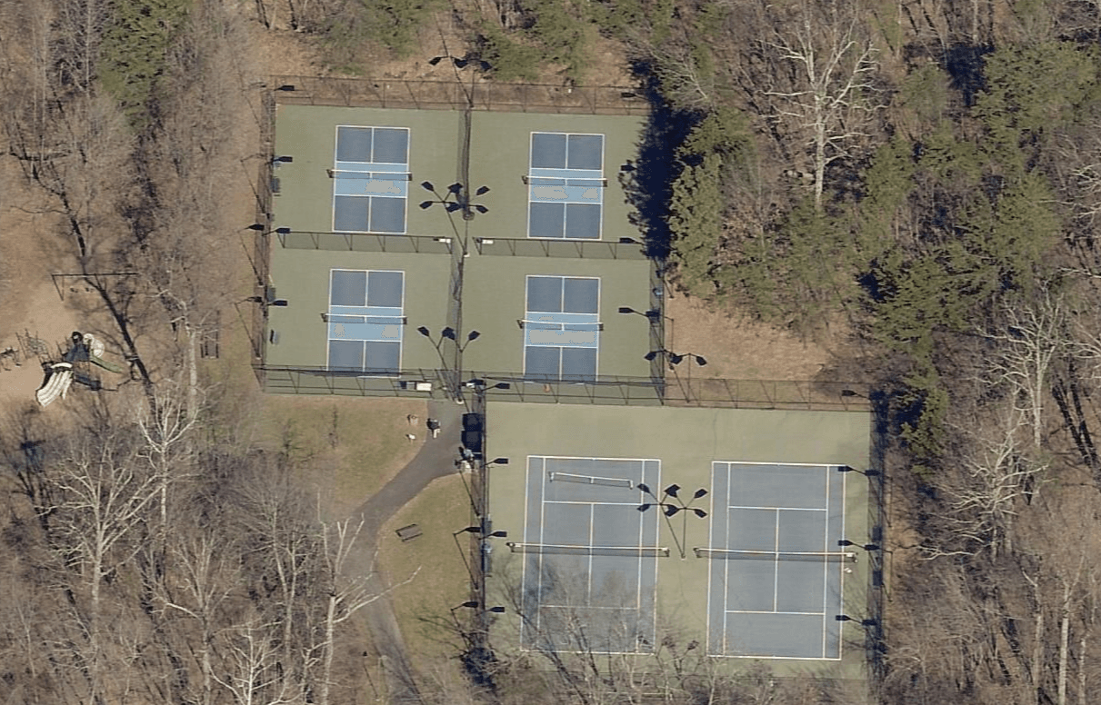 Autumnwood Recreation pickleball courts