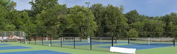 Shadyside Lake pickleball courts