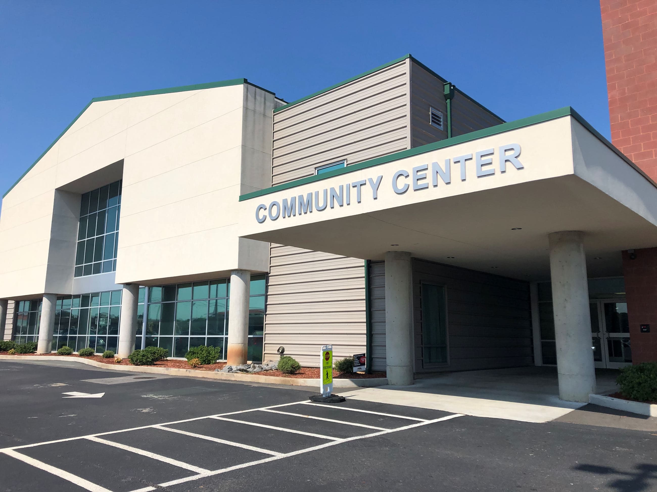 Veterans Park Community Center pickleball courts