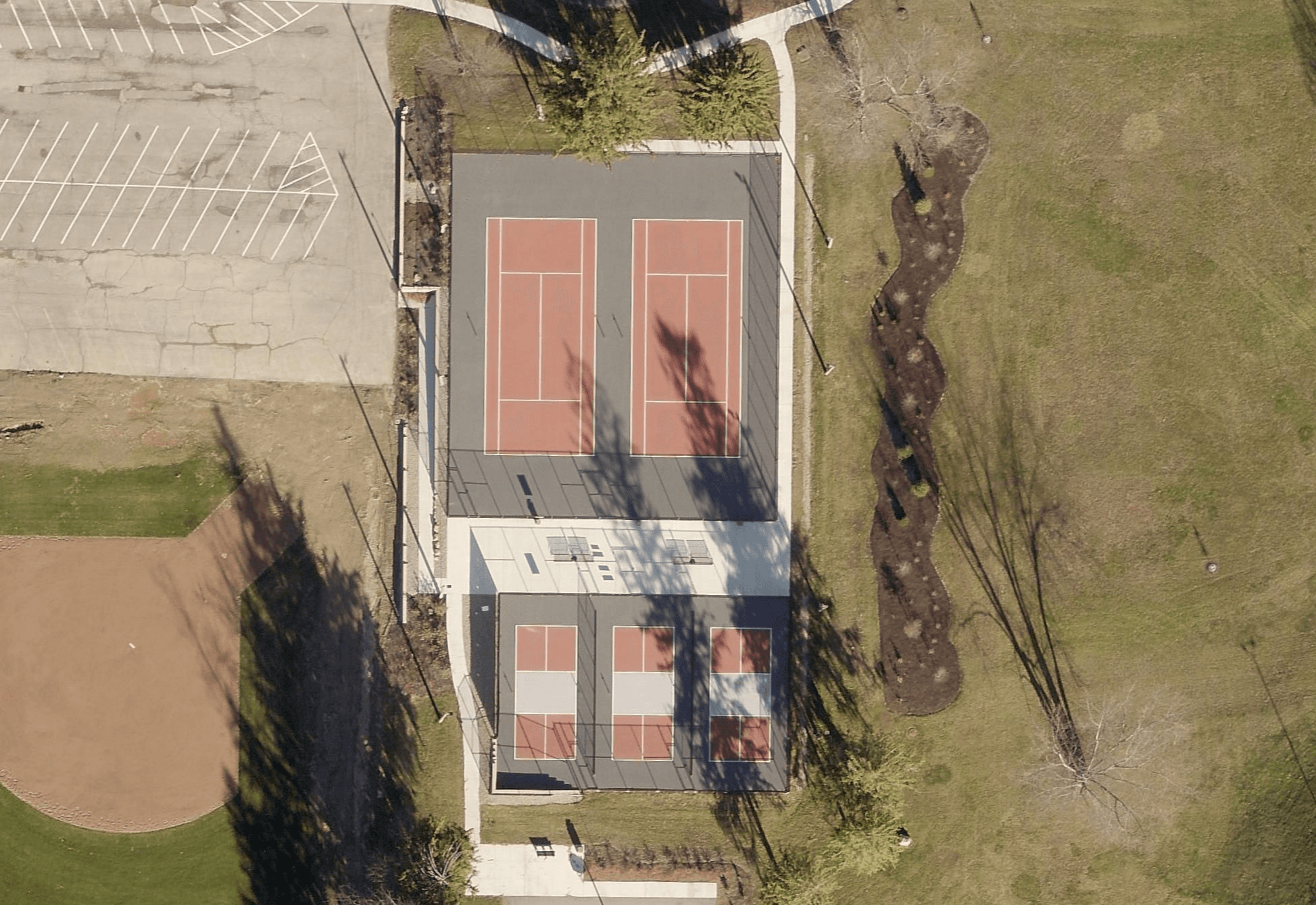 Columbiana Firestone Park pickleball courts