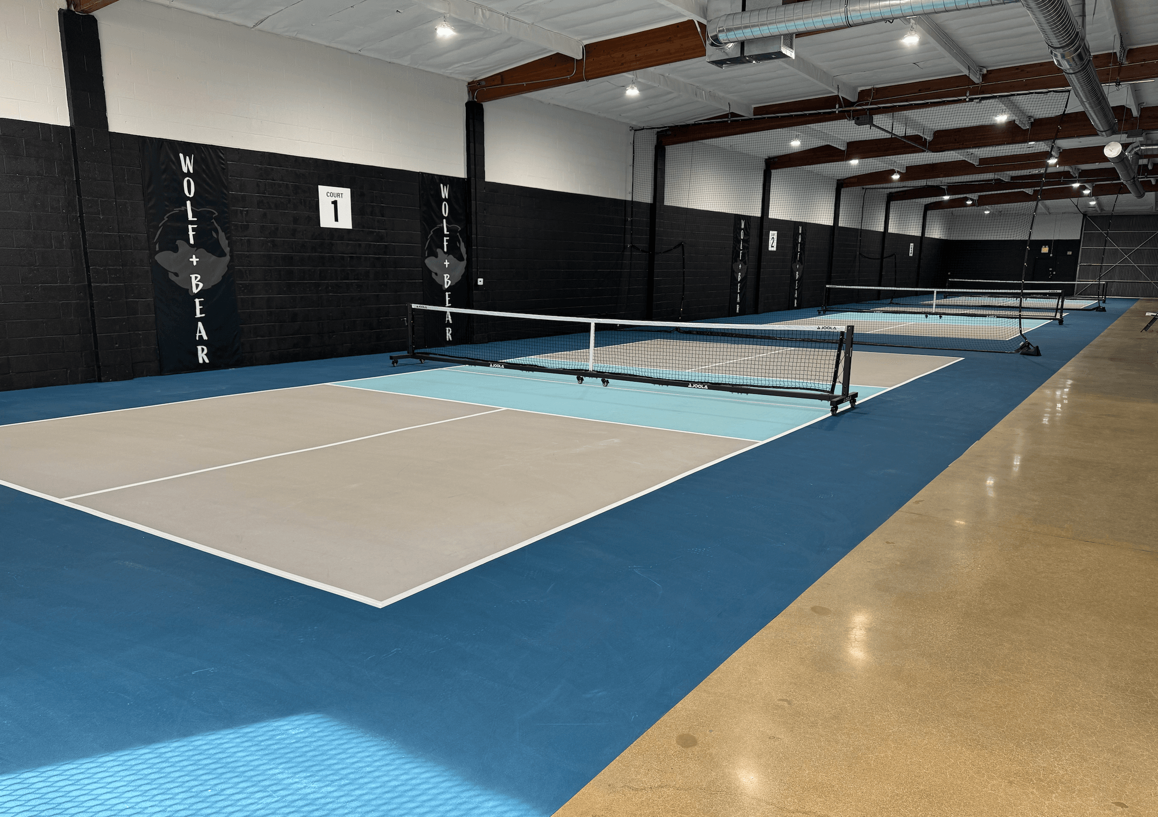 Wolf & Bear Pickleball pickleball courts