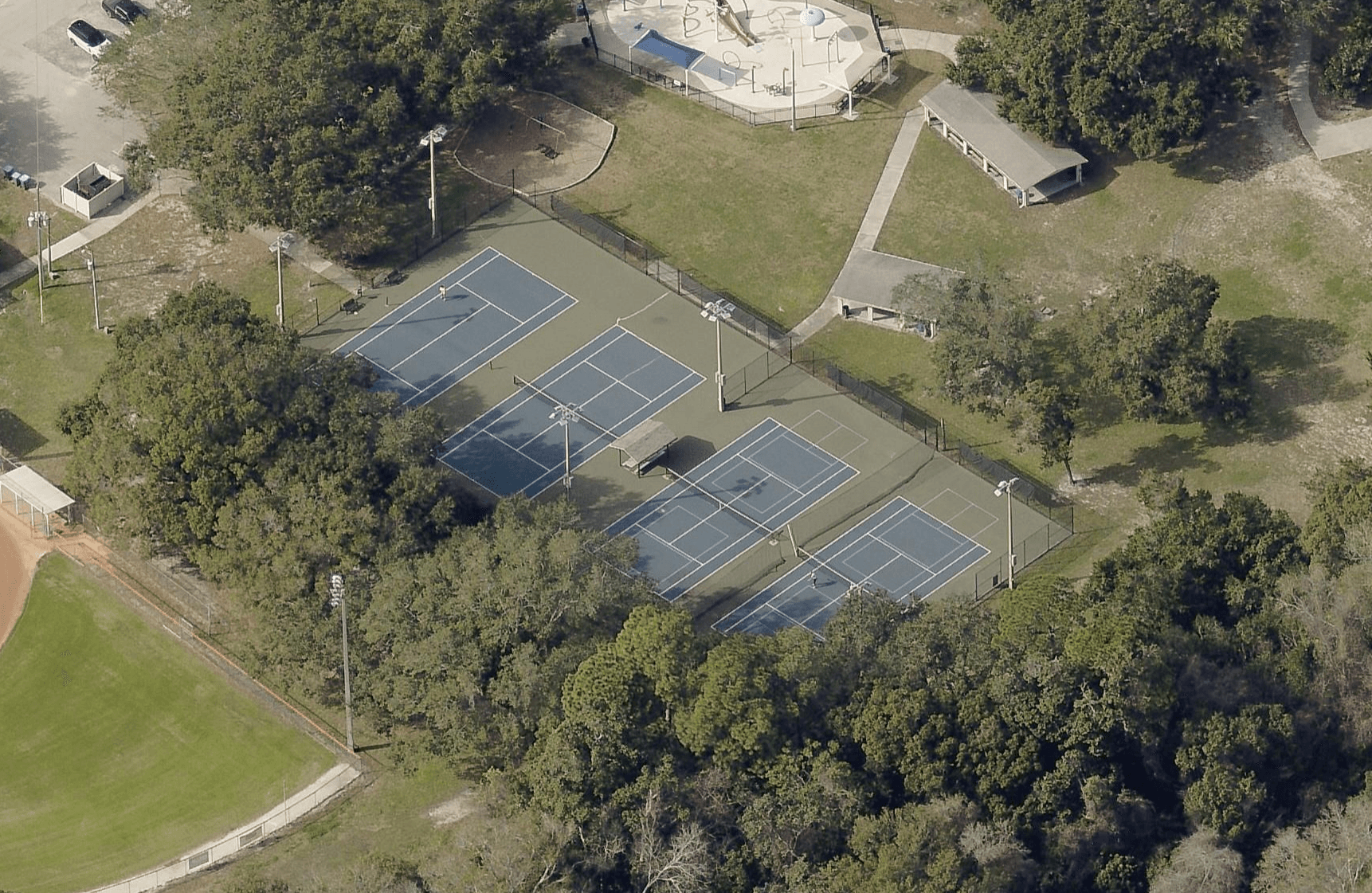 Highlander Park & Aquatic Complex pickleball courts