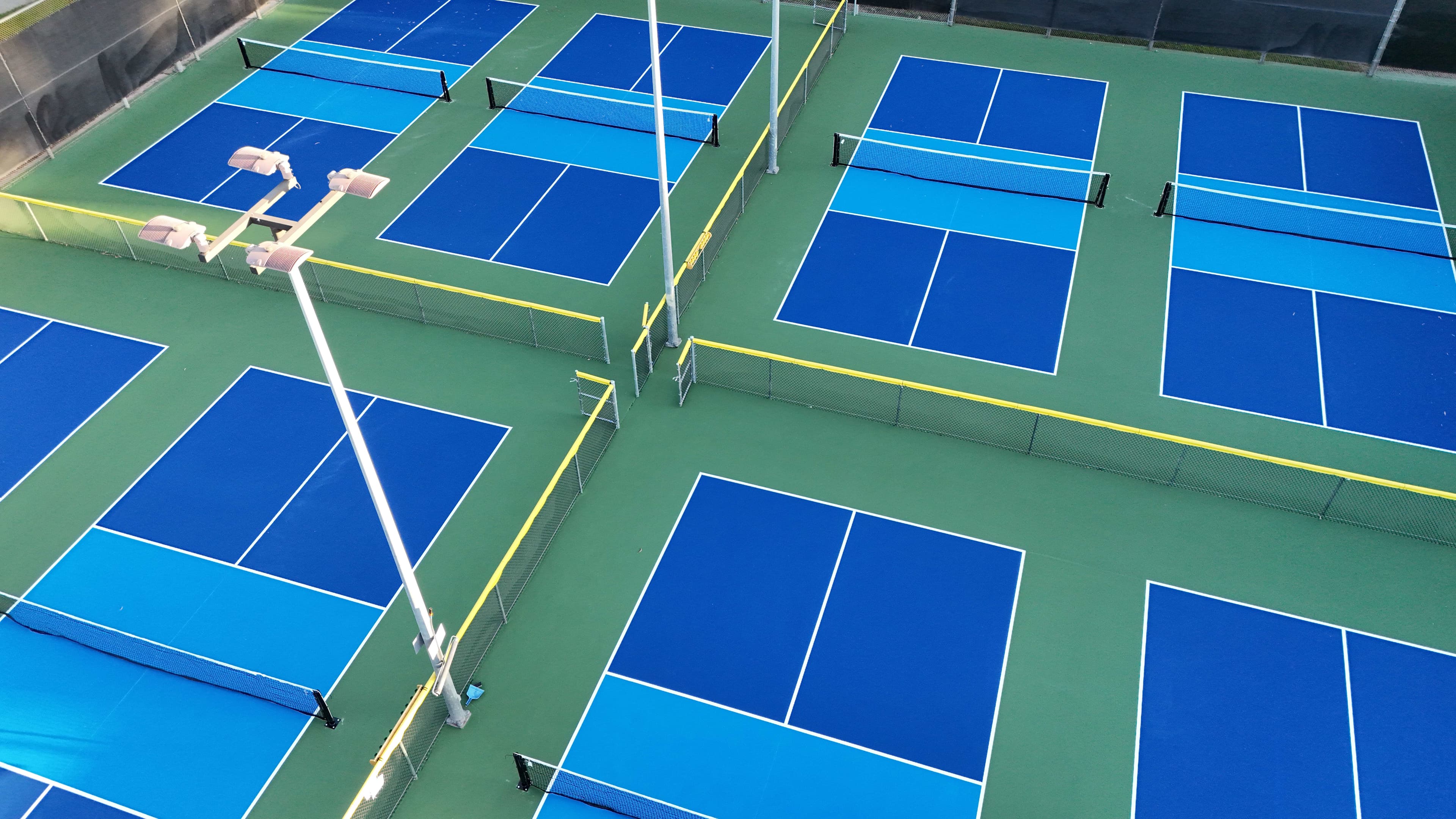 Hemingway Park pickleball courts