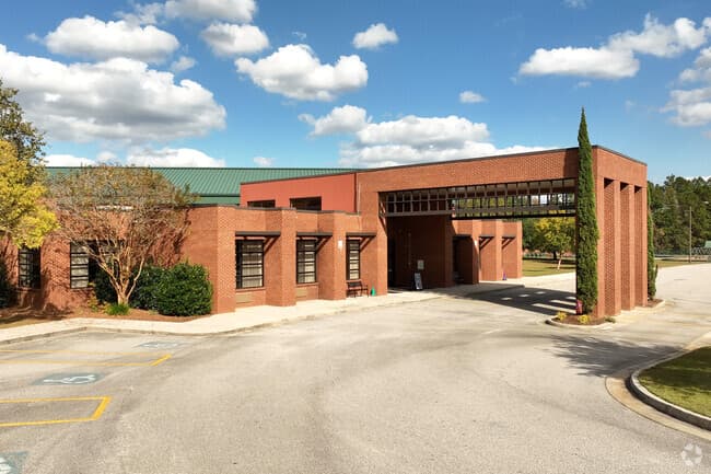 Springfield Elementary School pickleball courts