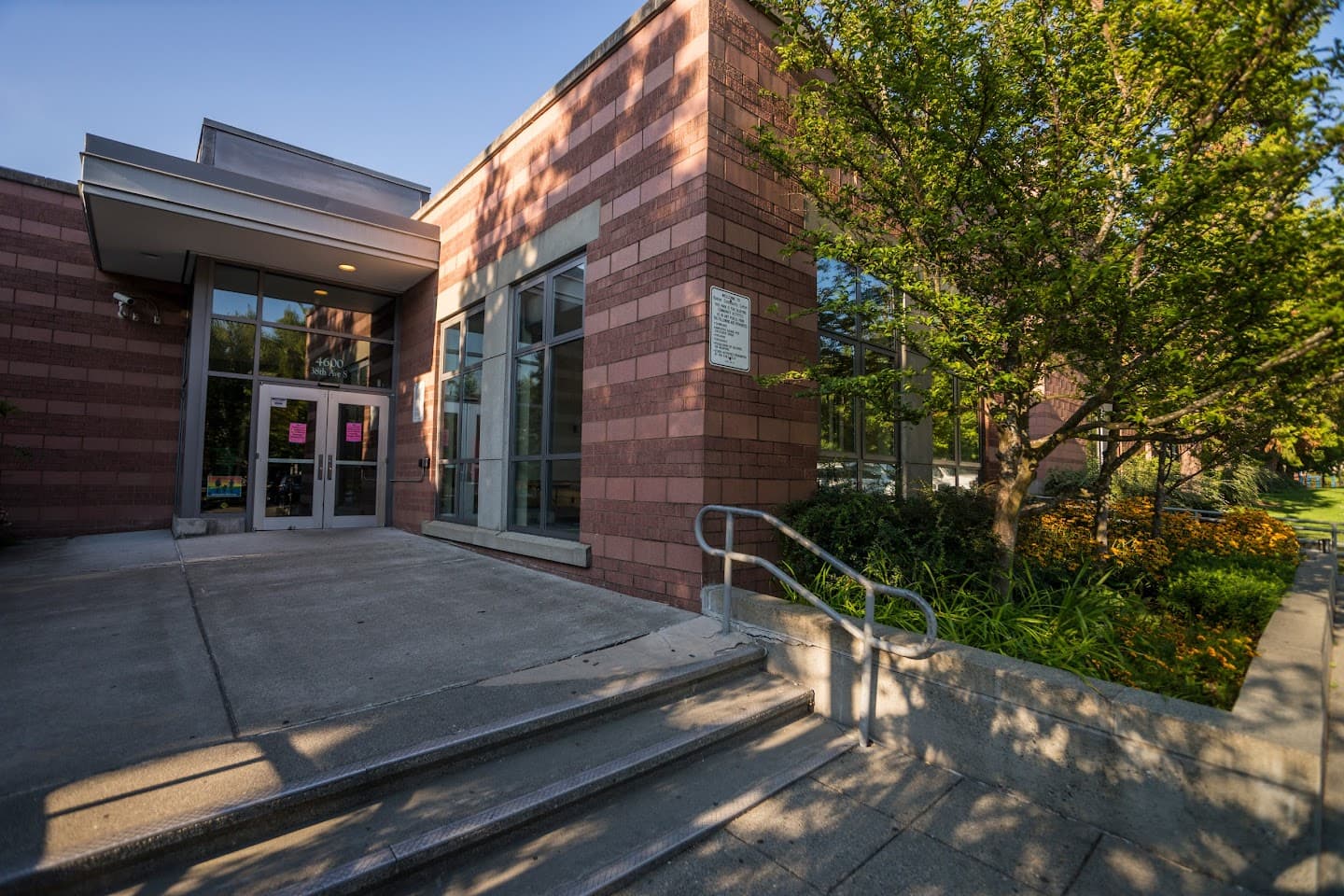Rainier Community Center pickleball courts