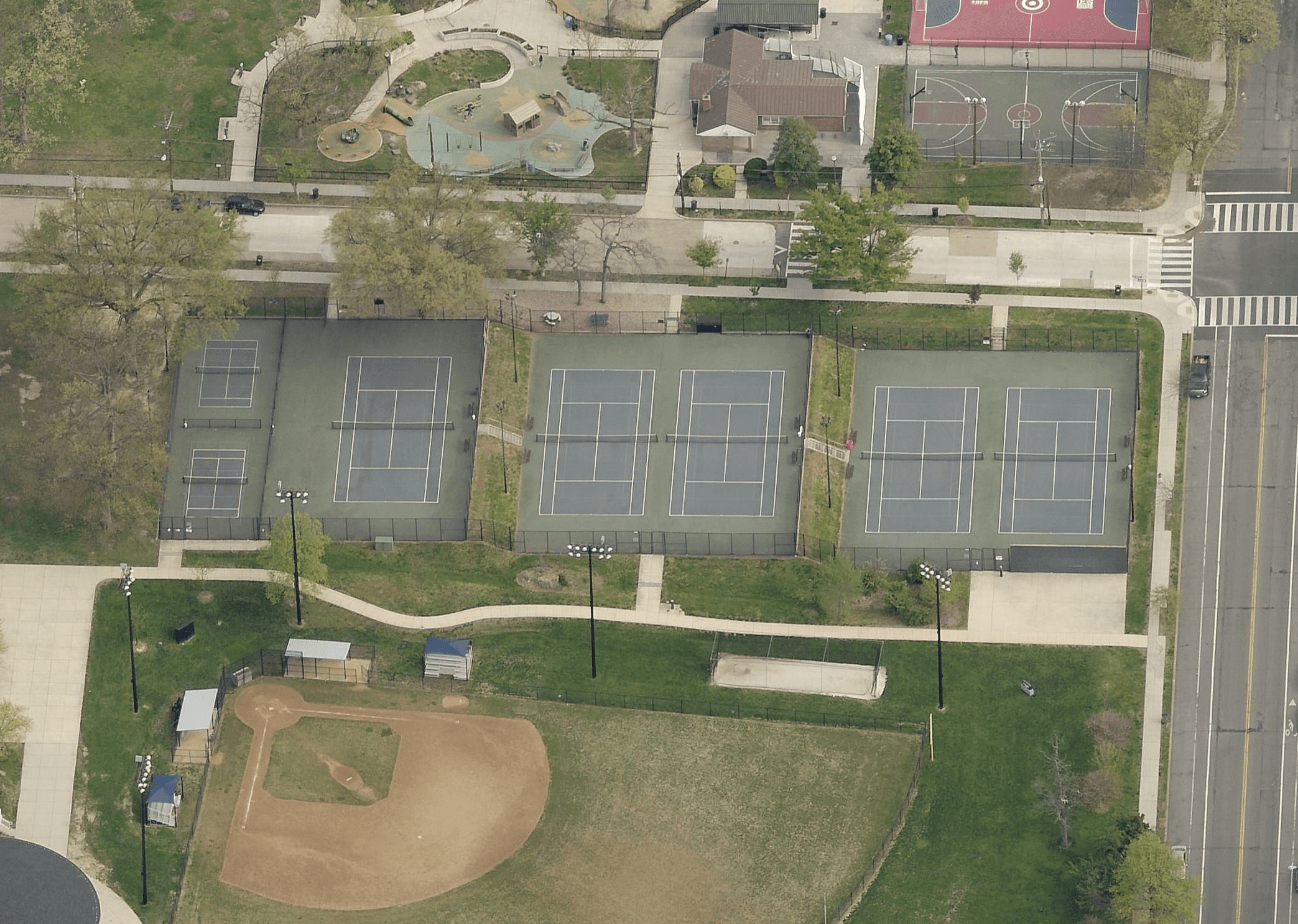 Takoma Recreation Center pickleball courts