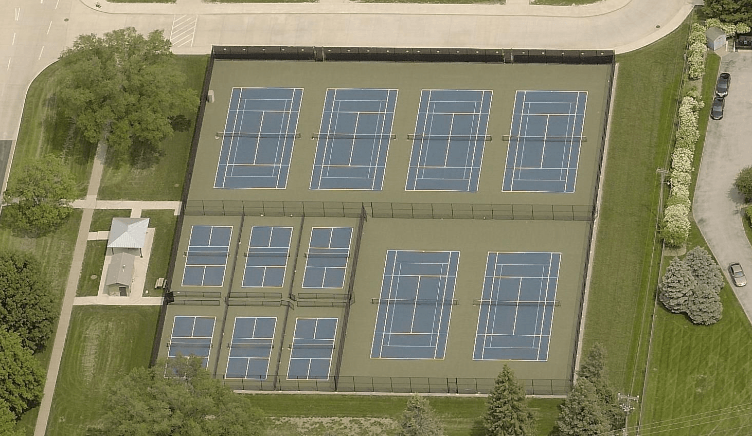 Bettendorf Middle School pickleball courts