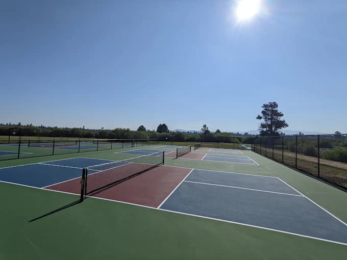 Thousand Trails Preserve Bend-Sunriver pickleball courts