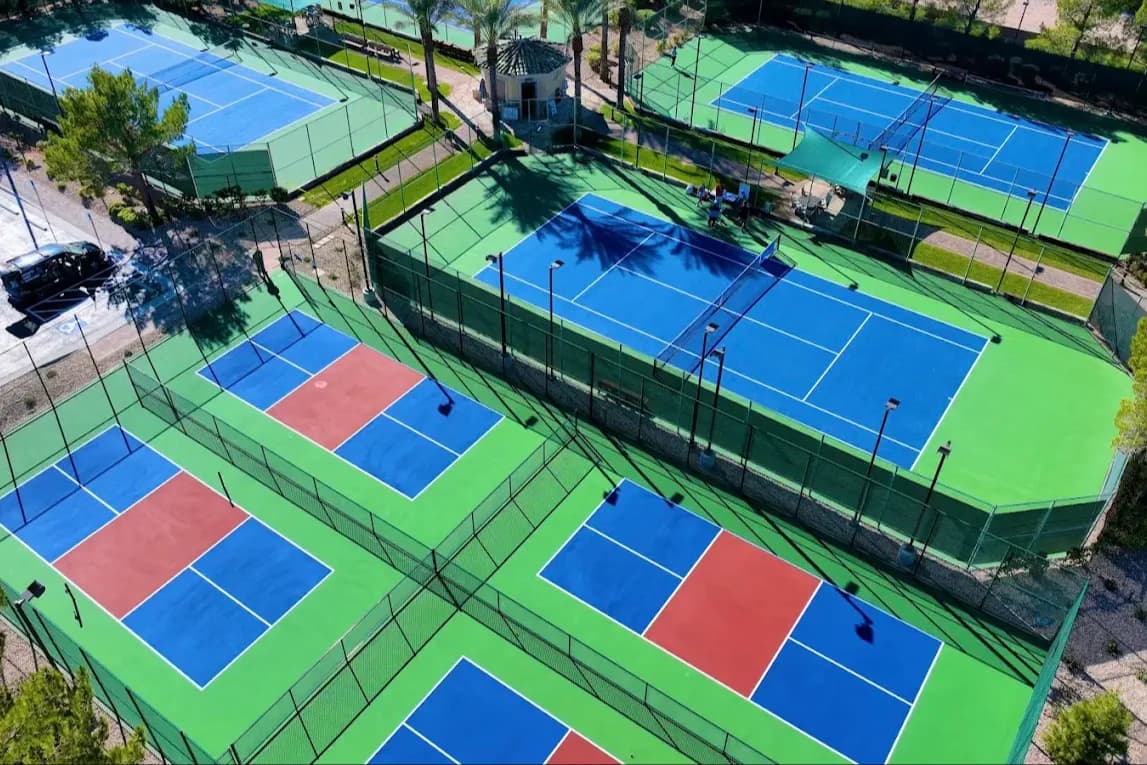 Southern Highlands Racquets pickleball courts