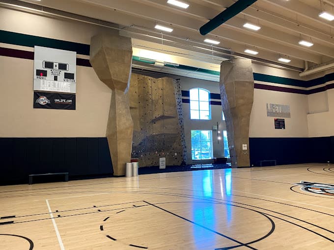Lifetime Fitness - Mansfield pickleball courts