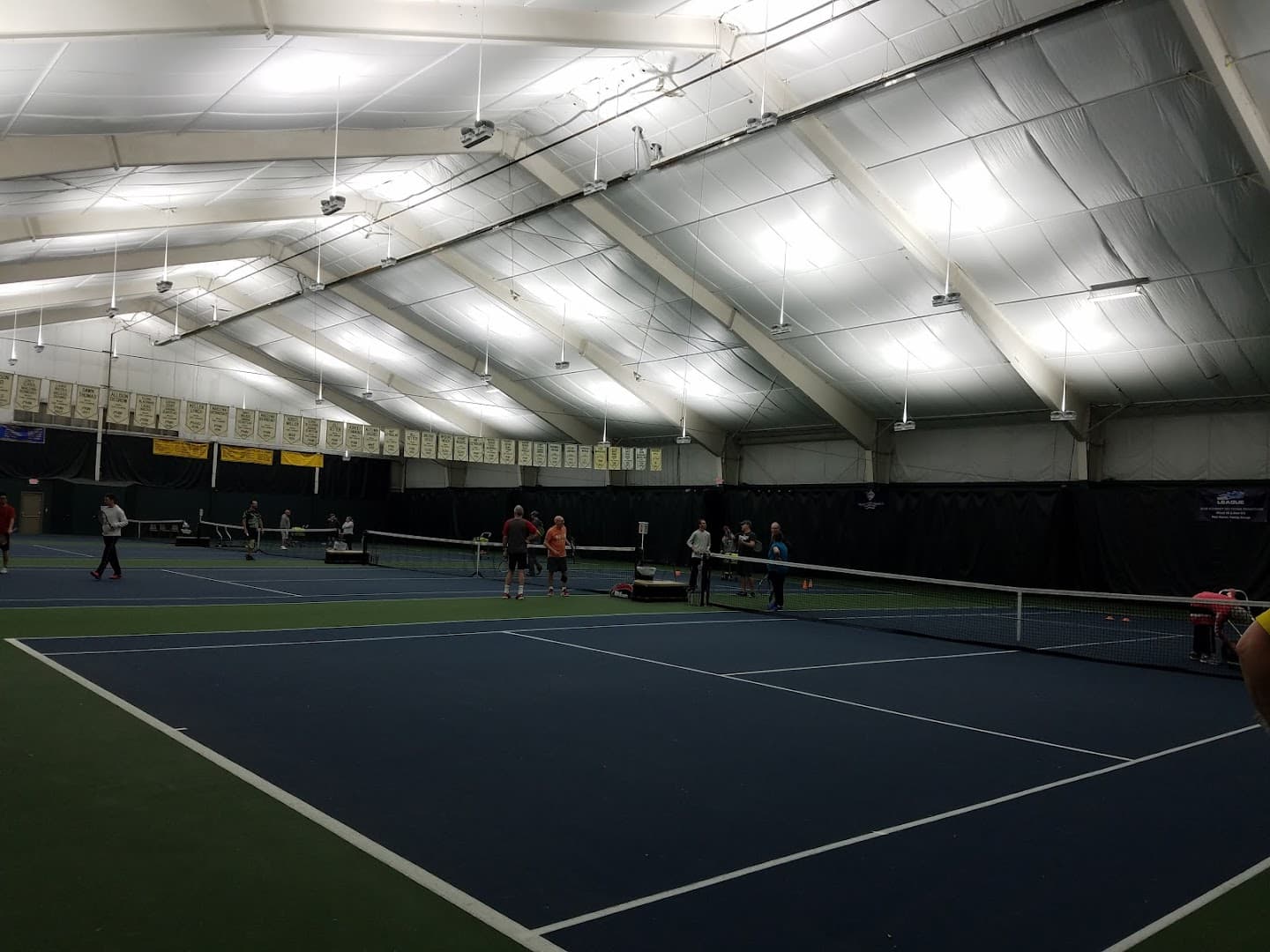 Port Huron Tennis House pickleball courts