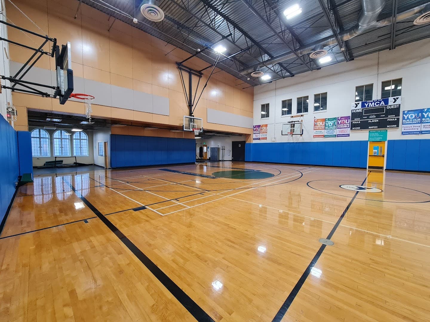 Downtown Seattle YMCA pickleball courts