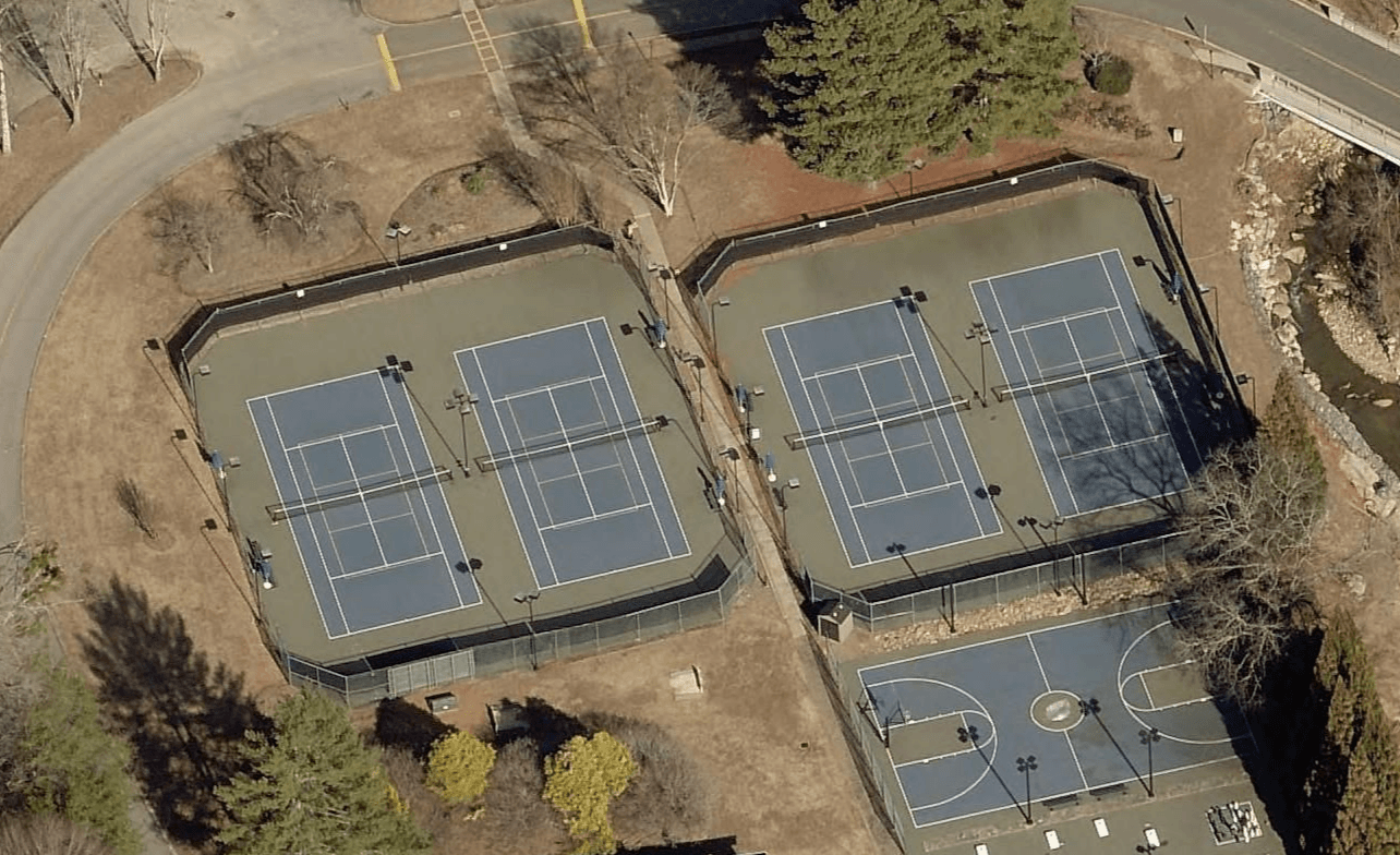 Rumbling Bald on Lake Lure pickleball courts
