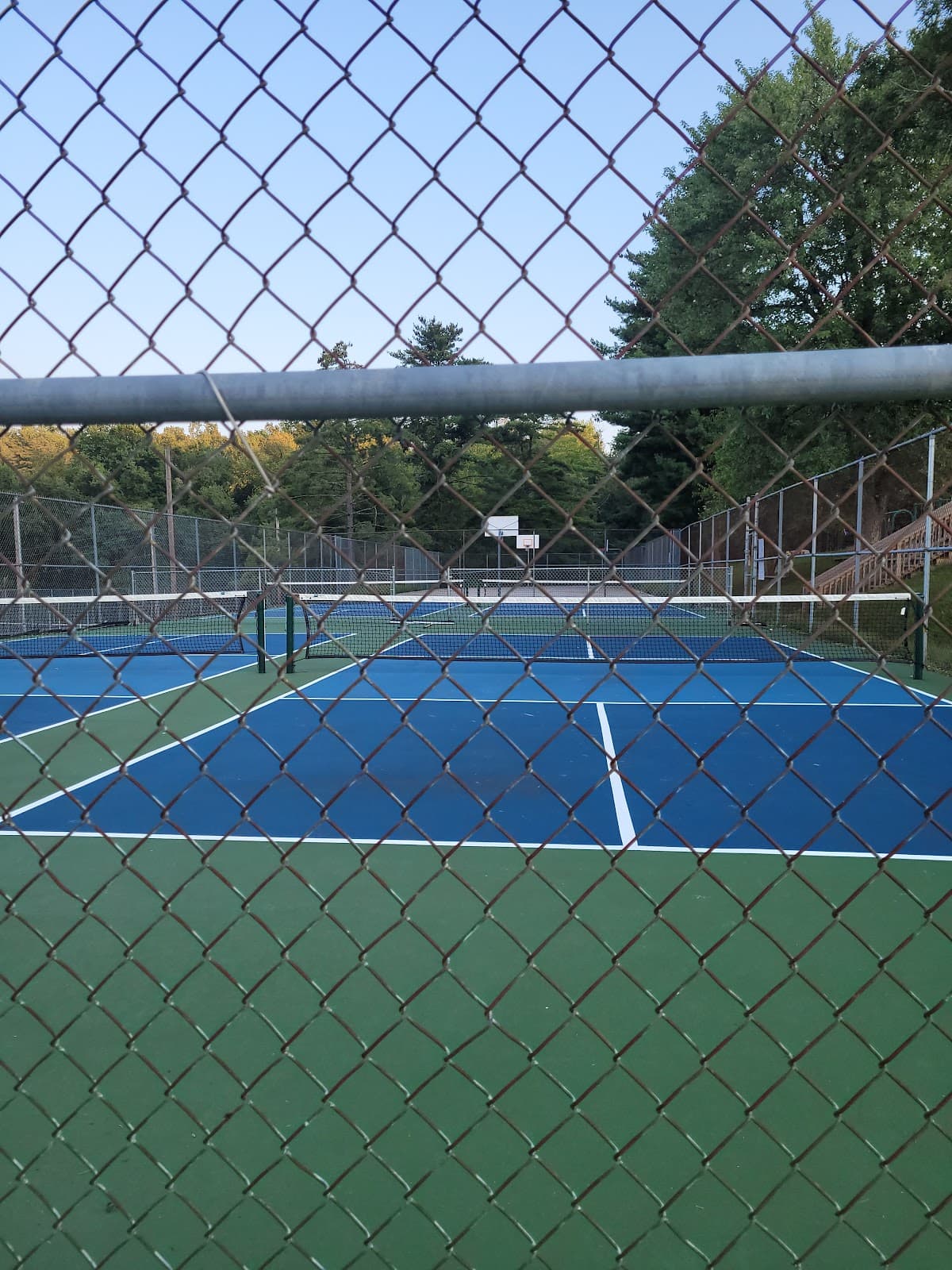 St Clairsville Memorial Park Tennis Courts pickleball courts