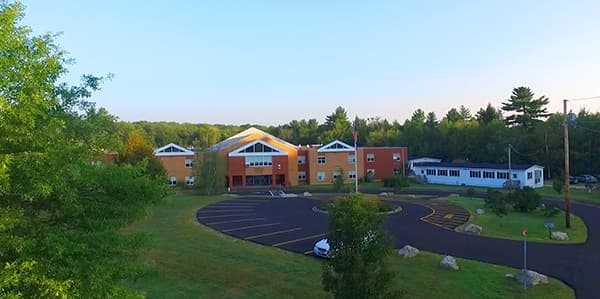 Deerfield Community School pickleball courts