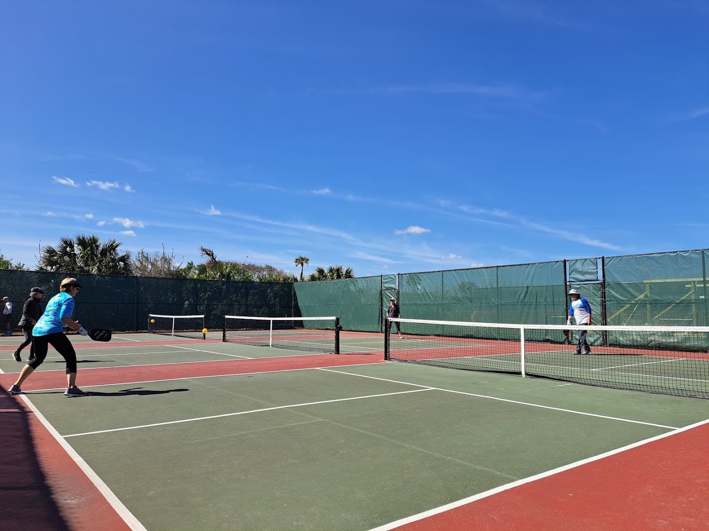 Hammock Community Center pickleball courts