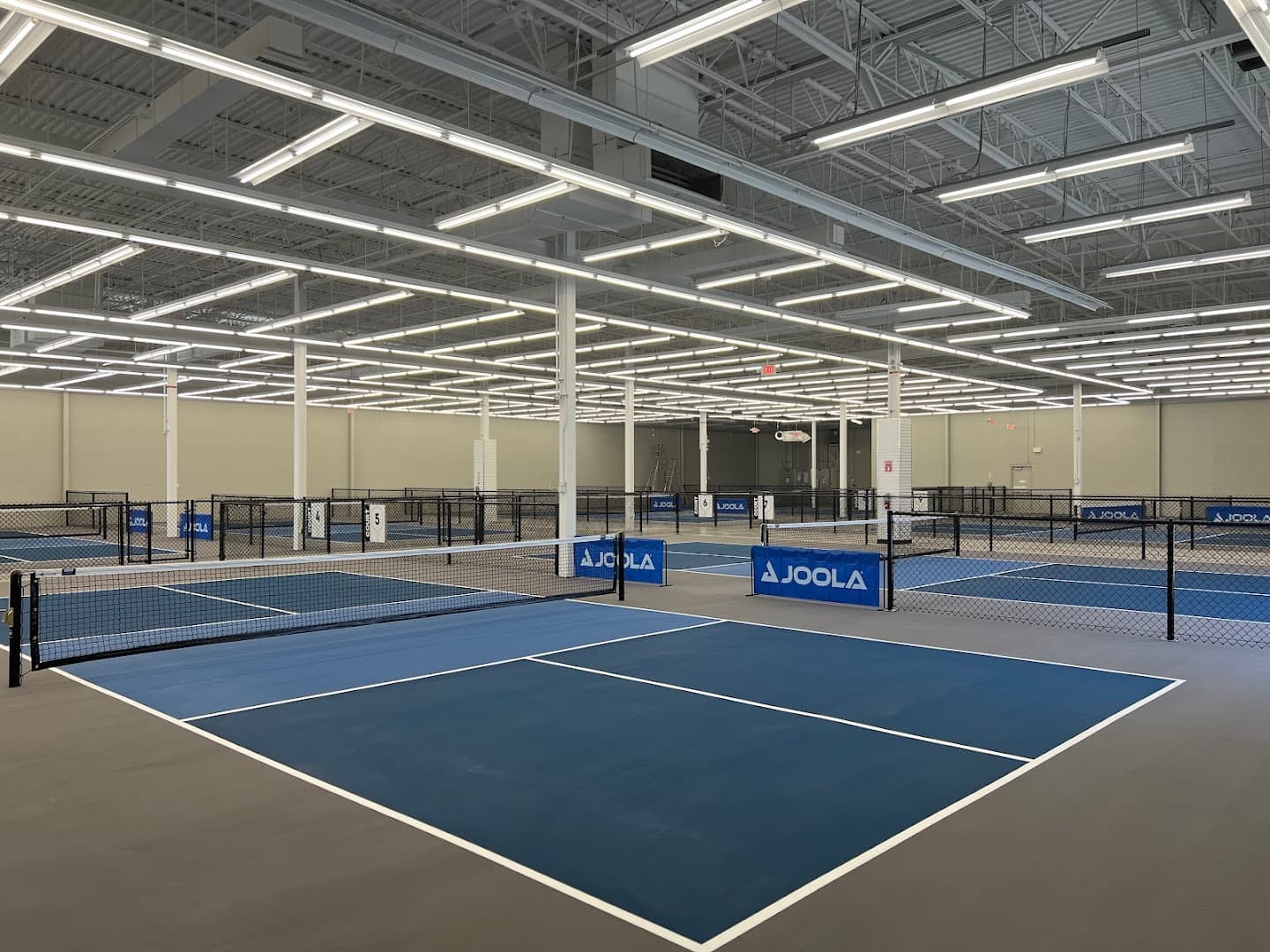 The Picklr Logan pickleball courts