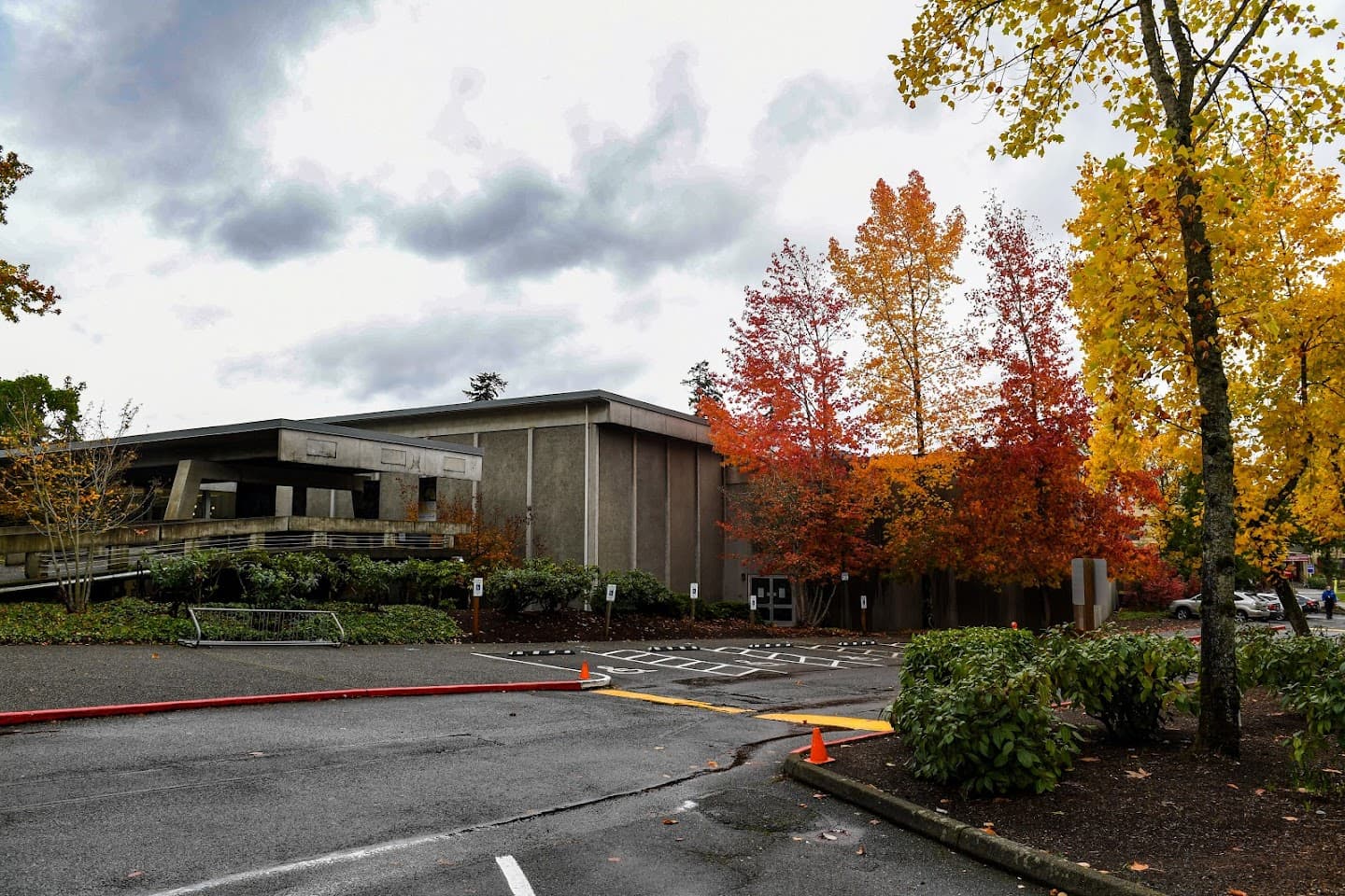 Stroum Jewish Community Center pickleball courts