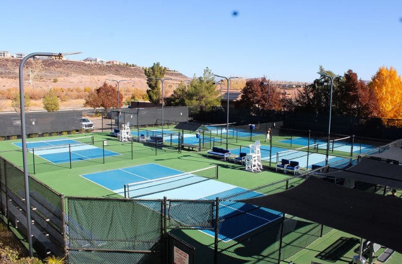 Summit Athletic Club pickleball courts