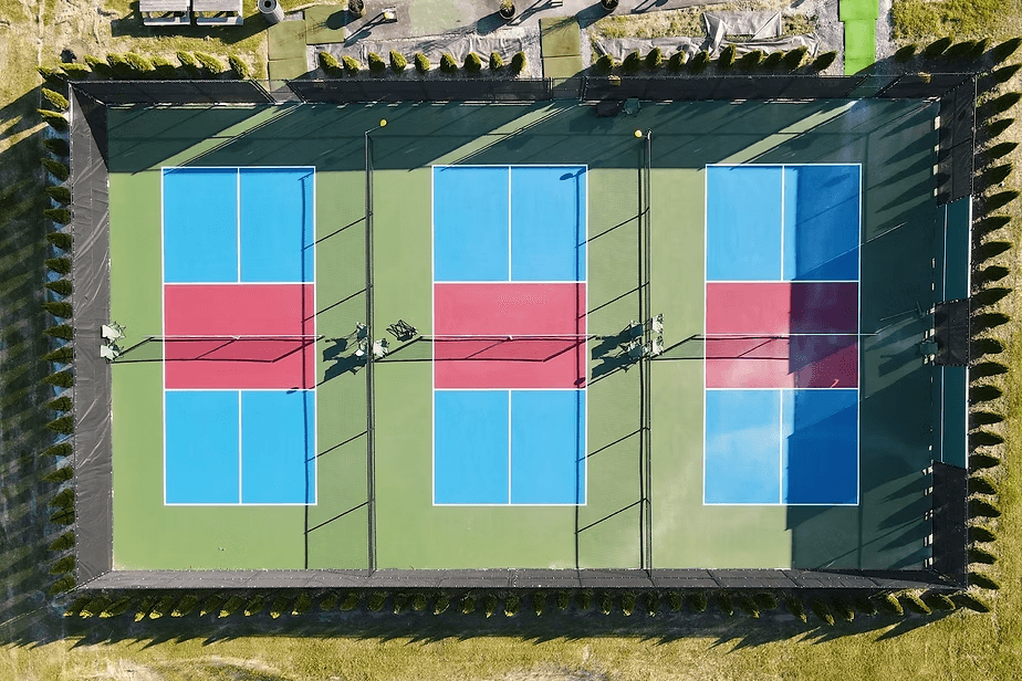 The Kiwini Club pickleball courts