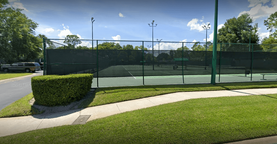 Sweetwater Oaks Club pickleball courts