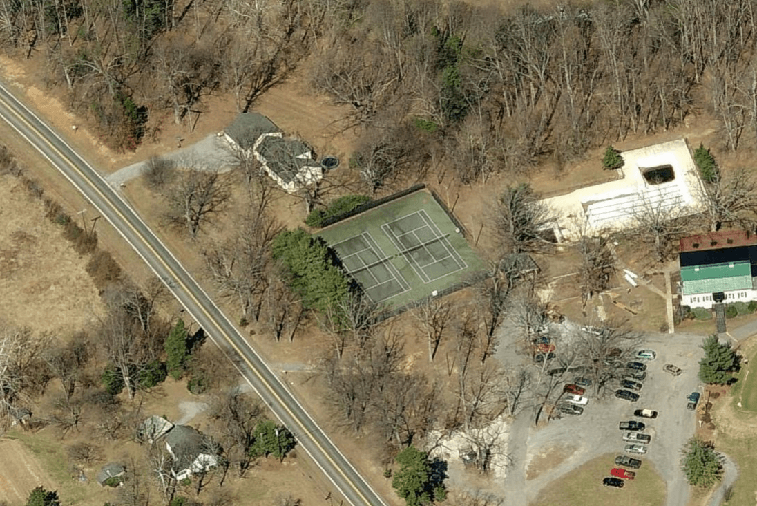 Bedford Country Club pickleball courts