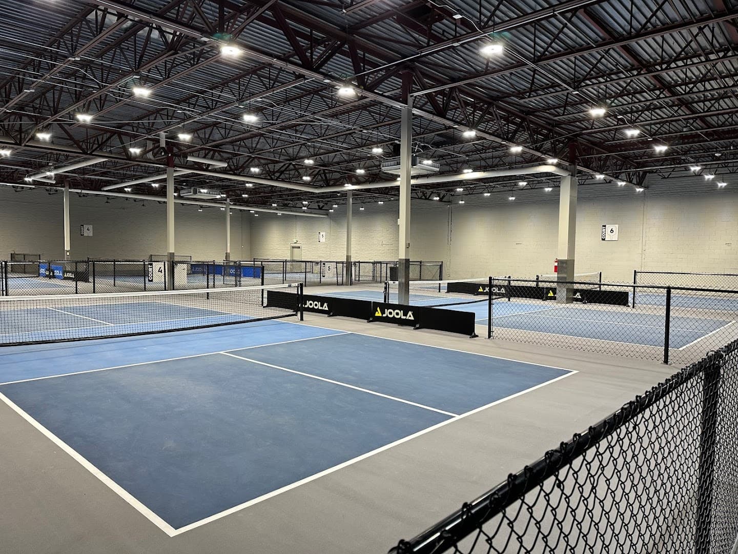 The Picklr - Sandy pickleball courts