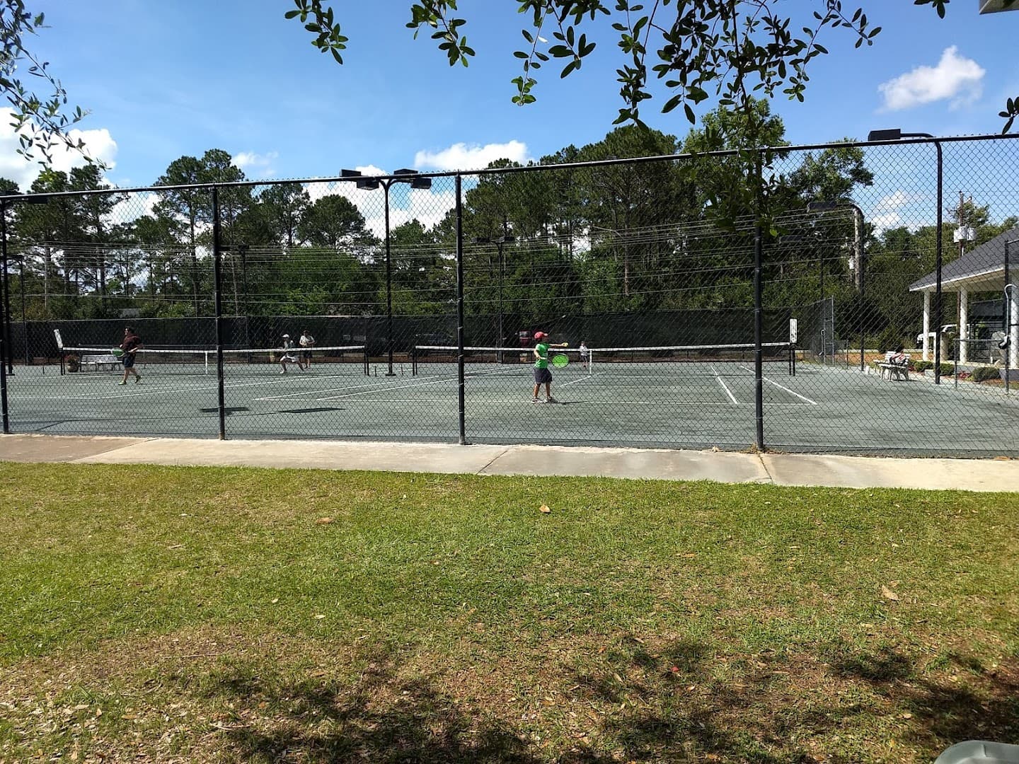 Doublegate Country Club pickleball courts