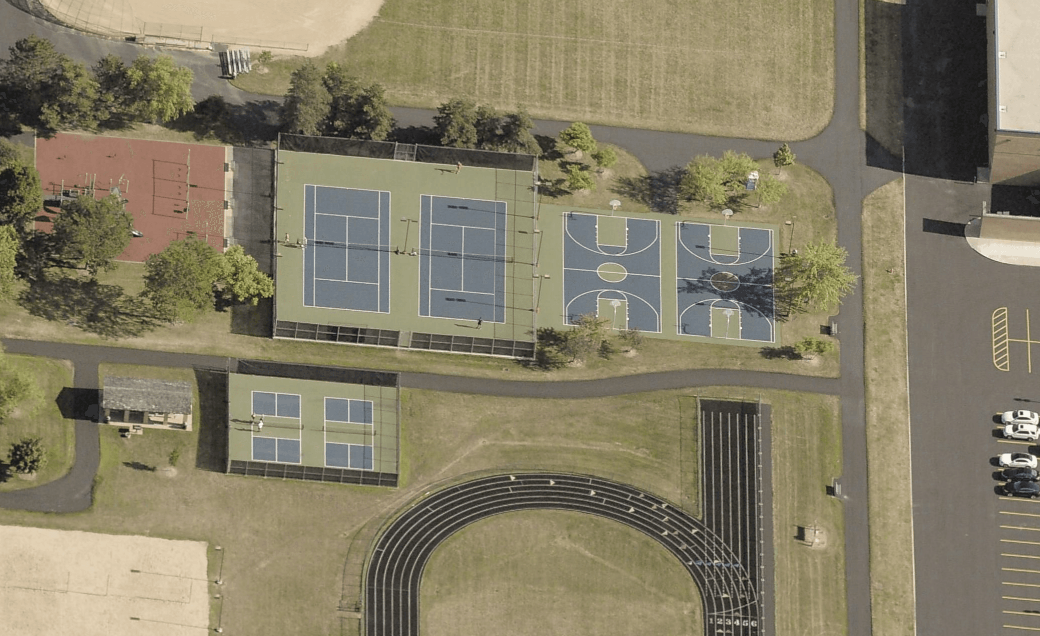 Twin Groves Middle School pickleball courts