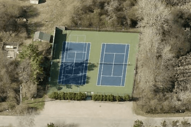 Quonochontaug Tennis Club pickleball courts