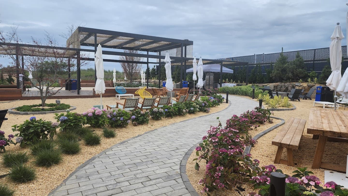 DSN Beach Club pickleball courts