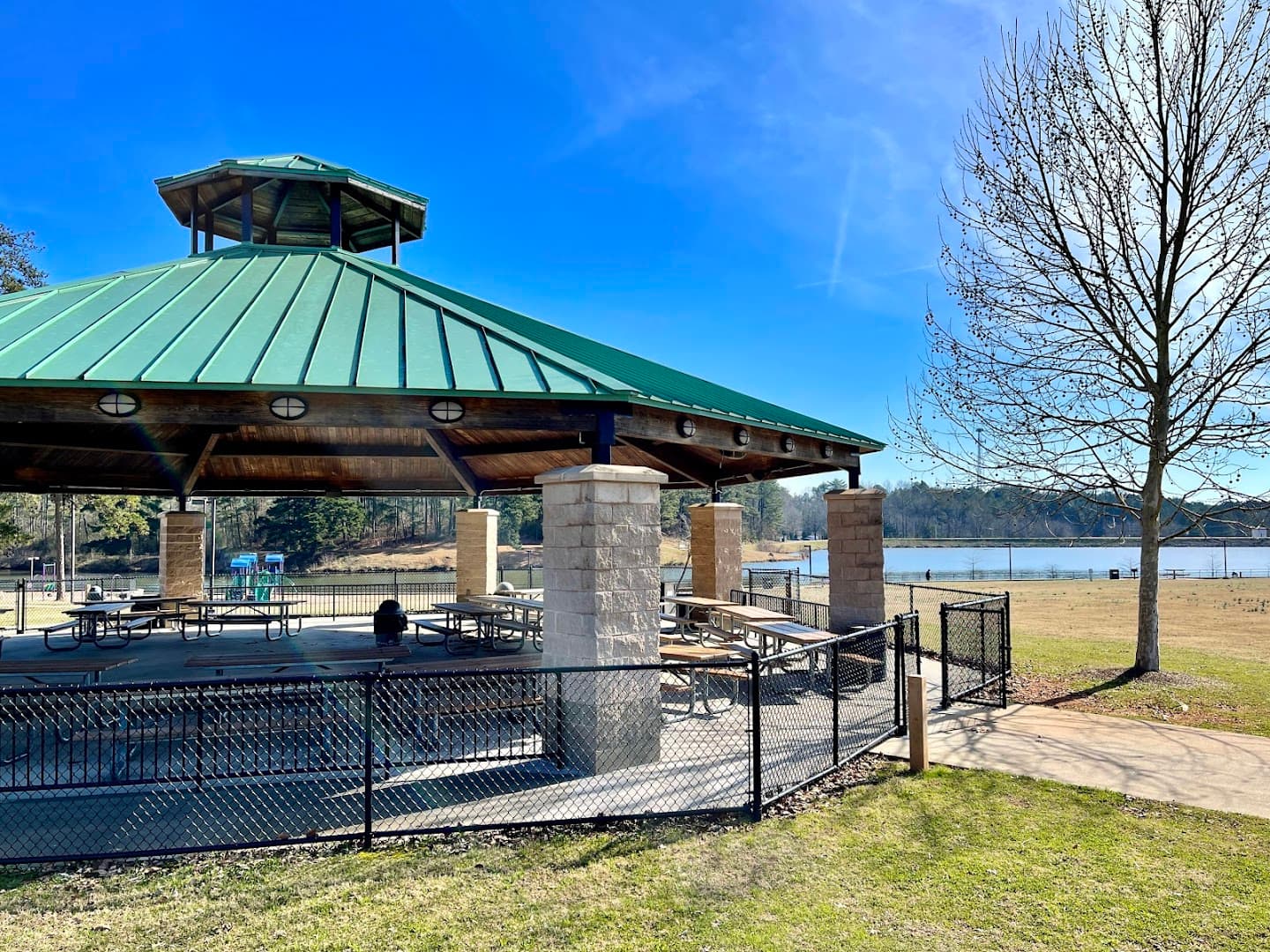 Rhodes Jordan pickleball courts