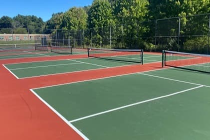 Finn School pickleball courts