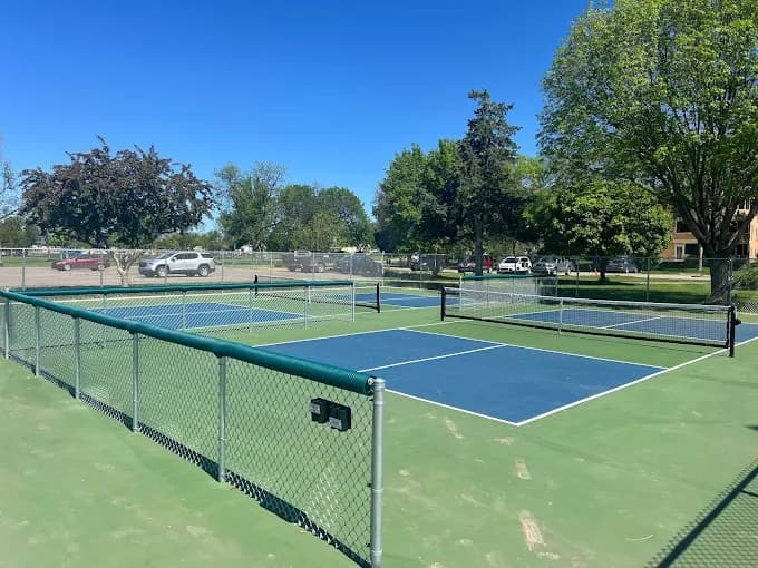 Griffin Park pickleball courts
