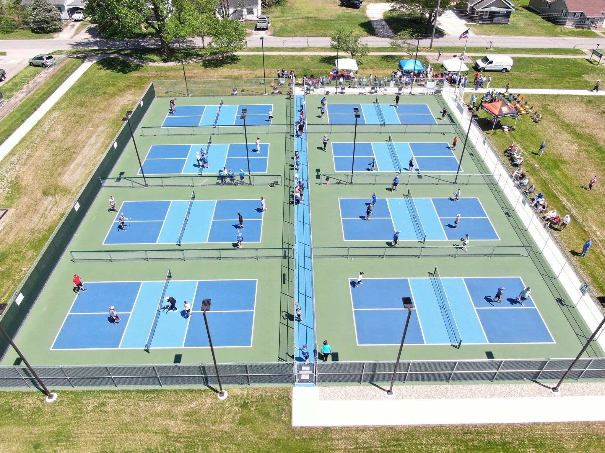 Longfellow Park pickleball courts