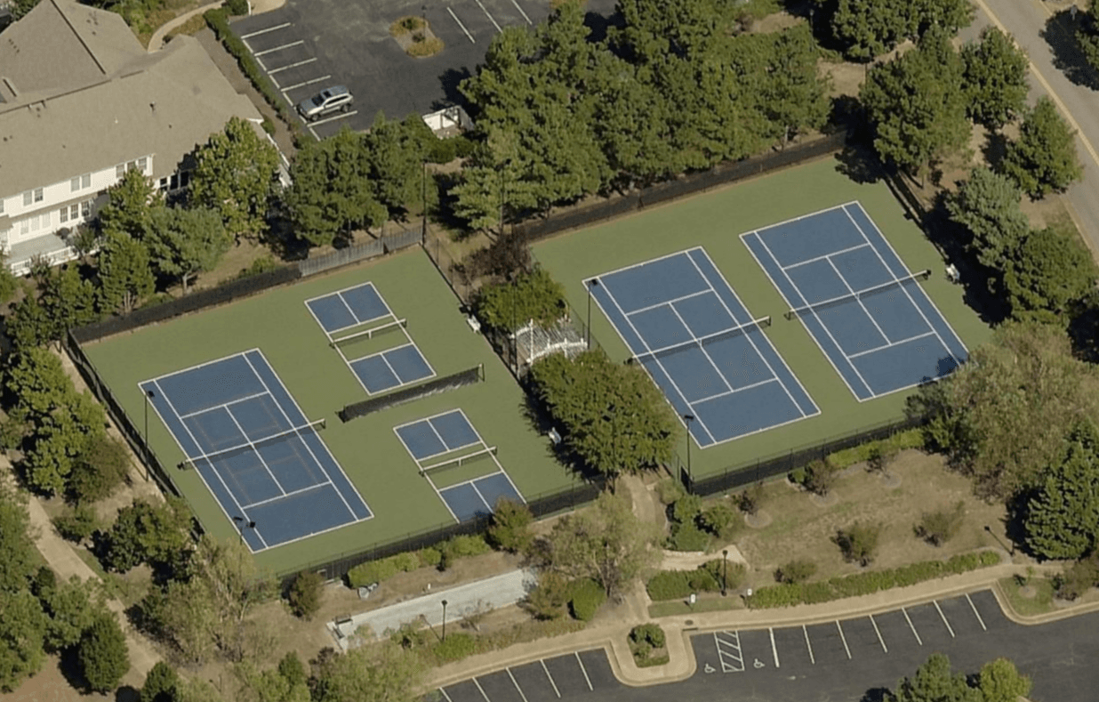 Colonial Heritage pickleball courts