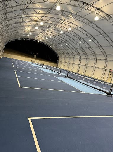 Heights Athletic Club pickleball courts