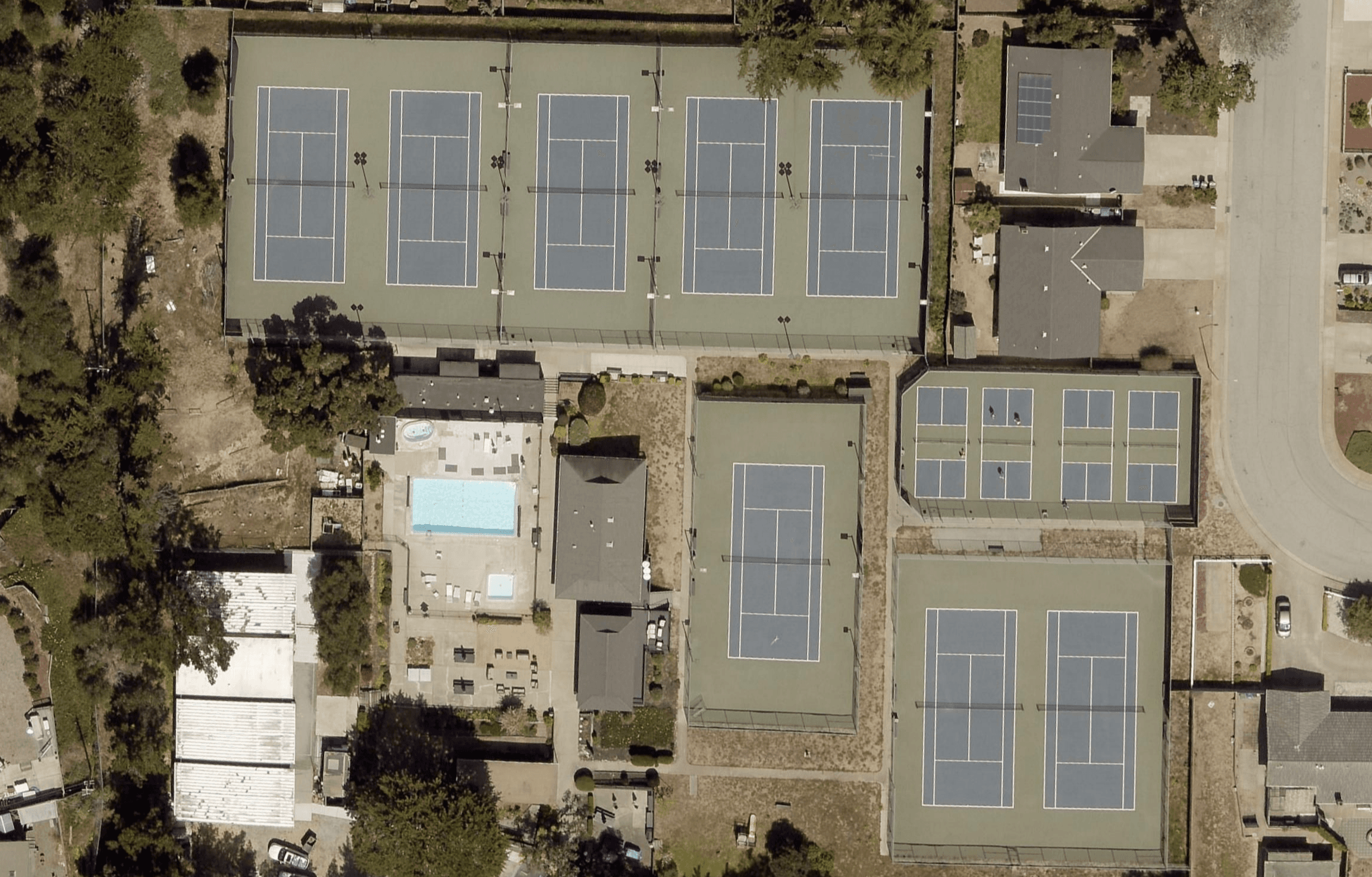 Meadowbrook Kim Grant Tennis and Pickleball Academy pickleball courts
